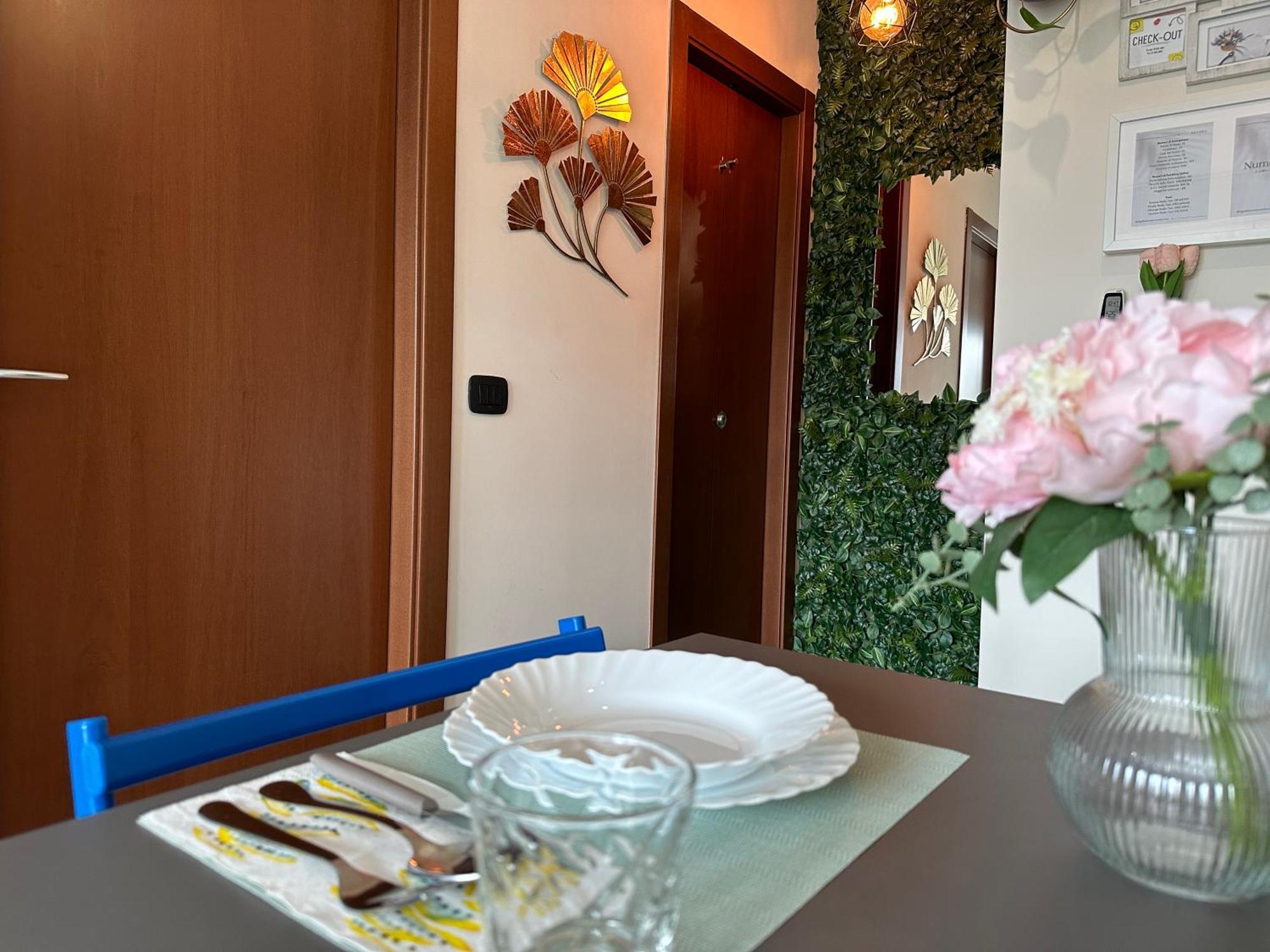 Ferienwohnung Il Gabbiano Savona "Luxury House" - Wifi, Parking, Shopping Center Exterior foto
